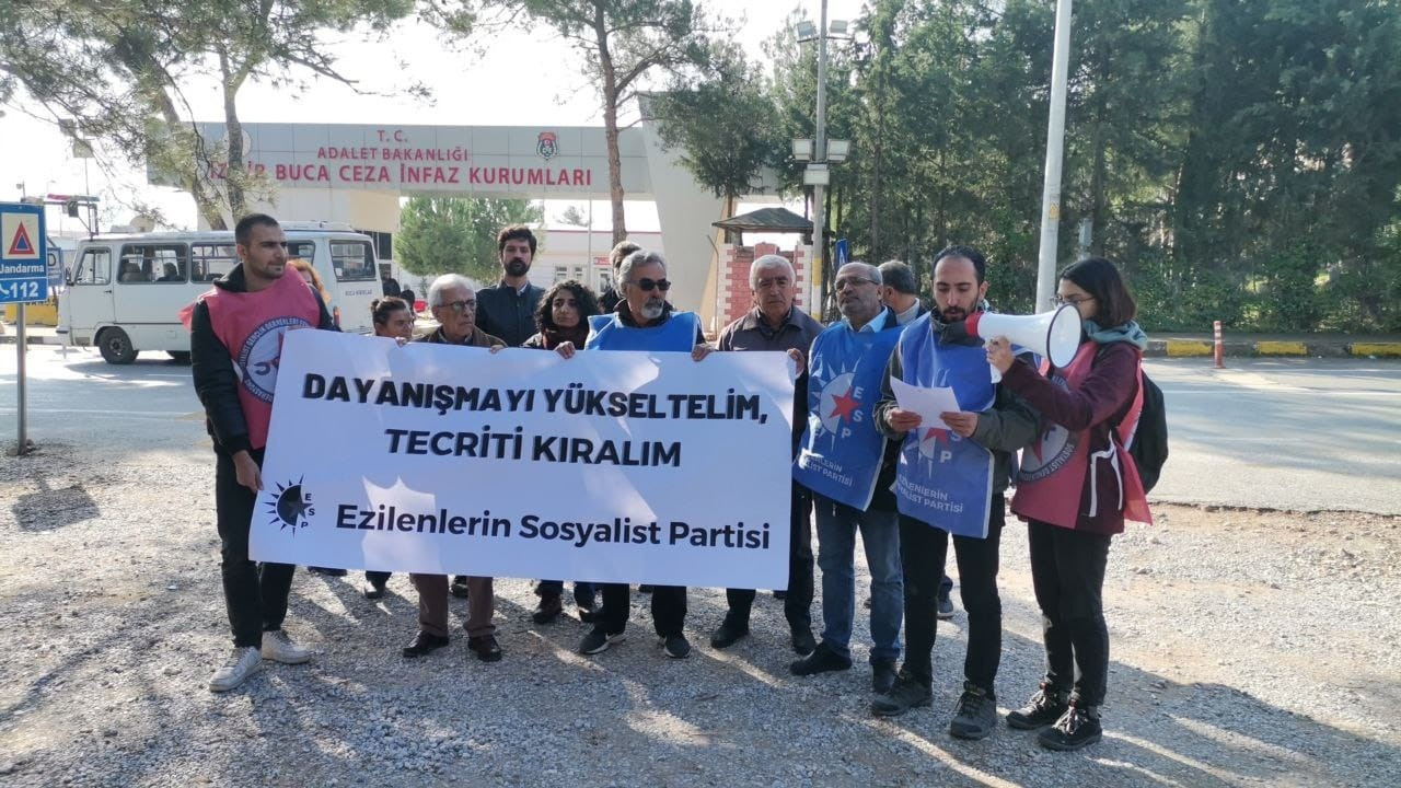 İzmir'de açlık grevi: Cezaevlerinde tecrit koyulaştırılıyor