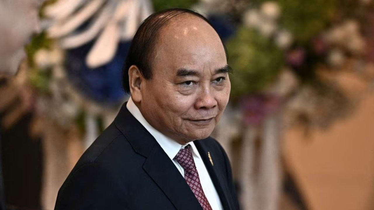 Vietnam Devlet Başkanı Phuc istifa etti