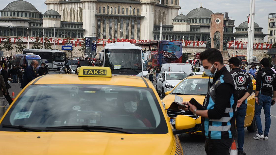 İstanbul'da 2022’de taksilerle ilgili 80 bin şikayet geldi, 212 bin lira ceza kesildi - Sayfa 4