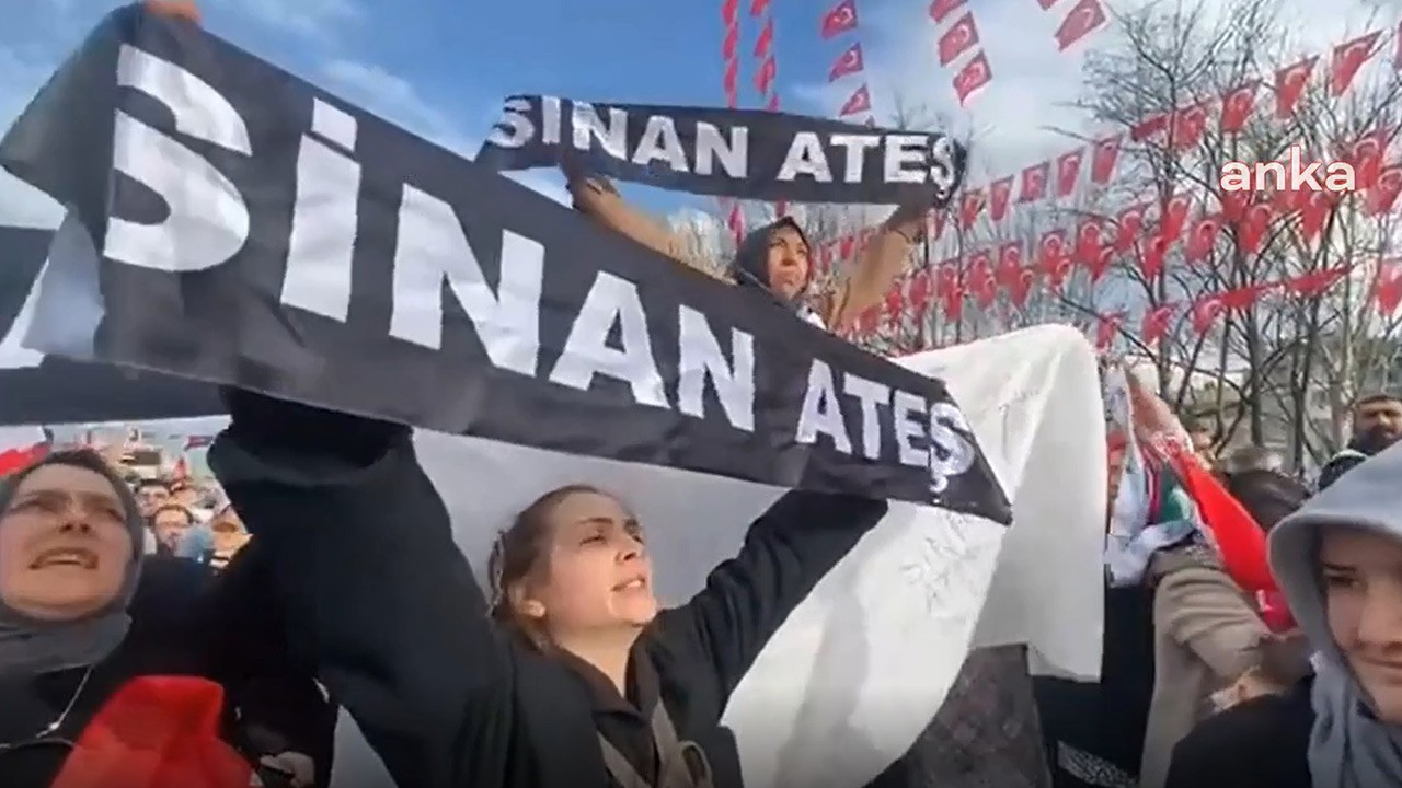 Erdoğan'ın Bursa mitinginde protesto: 'Sinan için adalet'