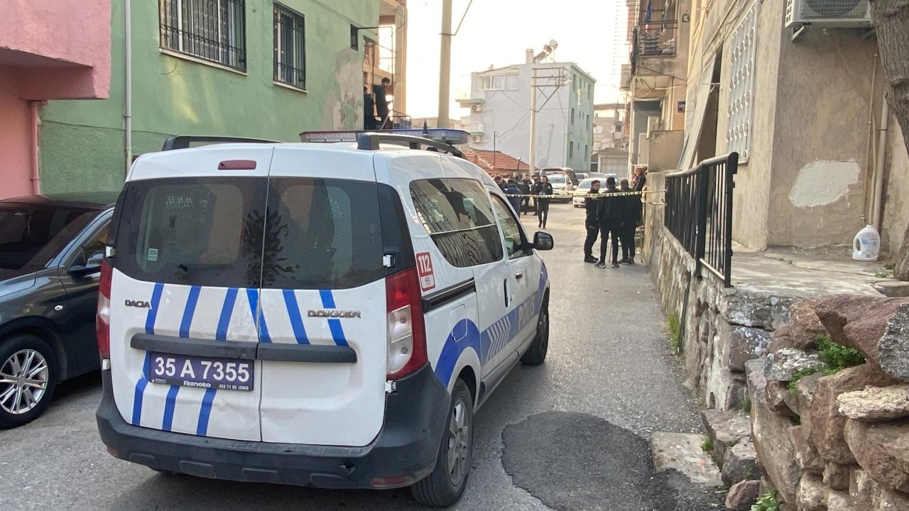 İzmir'de silahlı kavga: 1'i ağır 3 yaralı