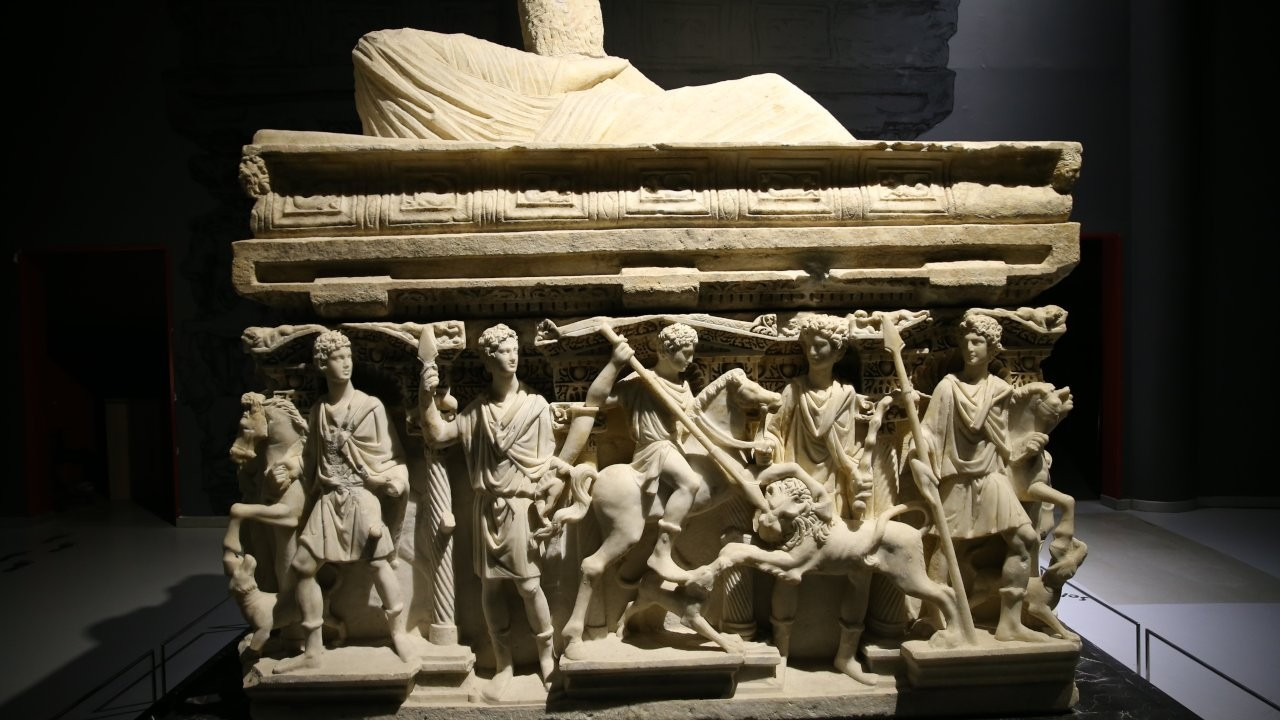 Roma dönemine ait Antakya Lahdi sergileniyor