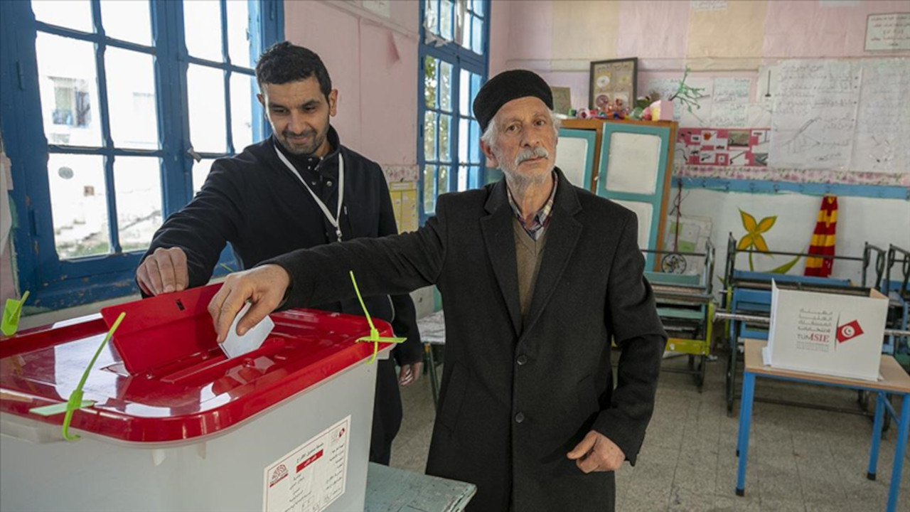 Tunus erken seçimlerin ikinci turunda