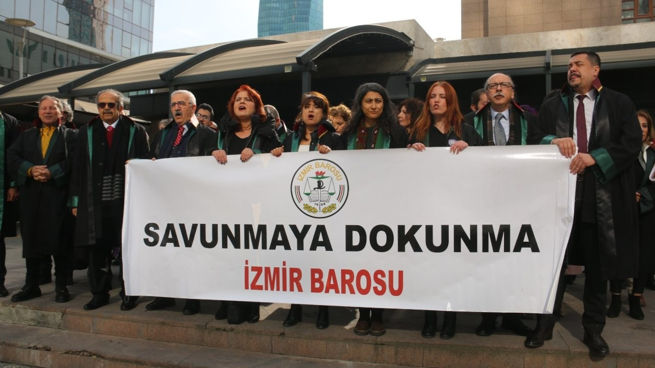 İzmir Barosu: Saldırılar avukatı düşmanlaştıran bir politikanın ürünü