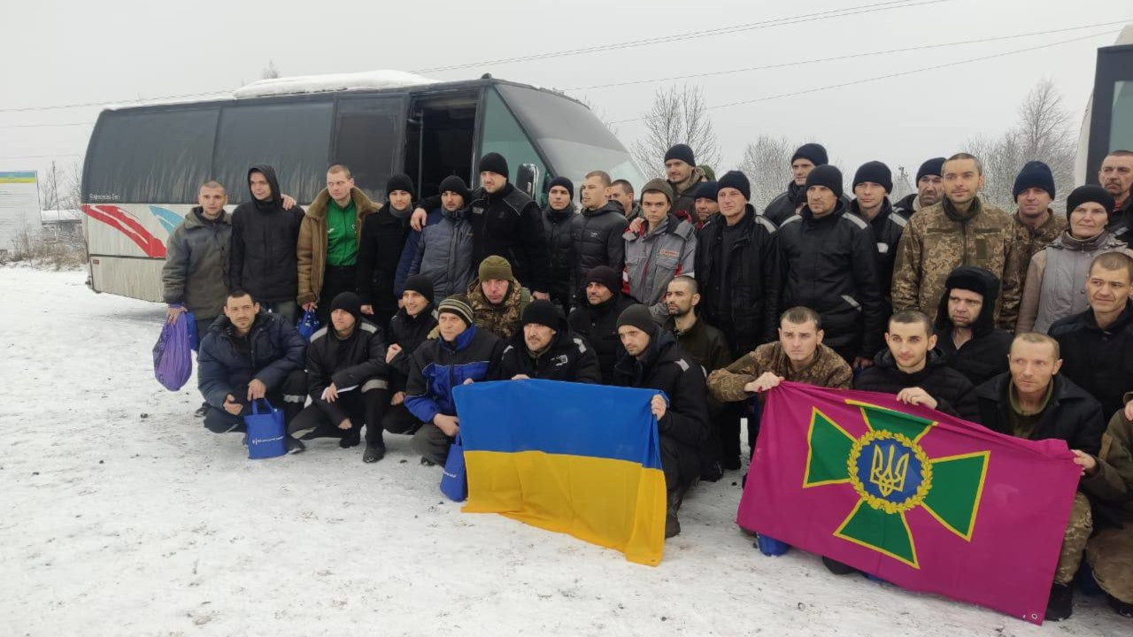 Rusya ve Ukrayna arasında esir takası: 179 asker iade edildi