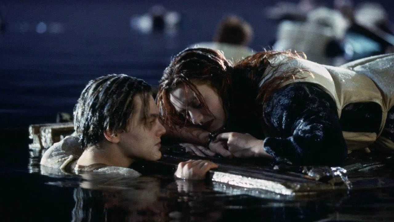 Yönetmen James Cameron'dan 'Titanik' deneyi: Jack yaşayabilirdi