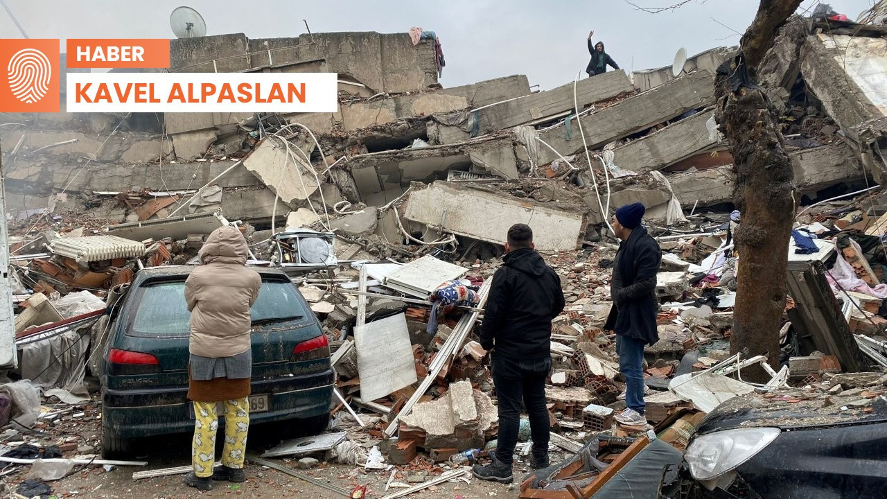 Yunanistan’da işçiler Türkiye için deprem yardımı topluyor