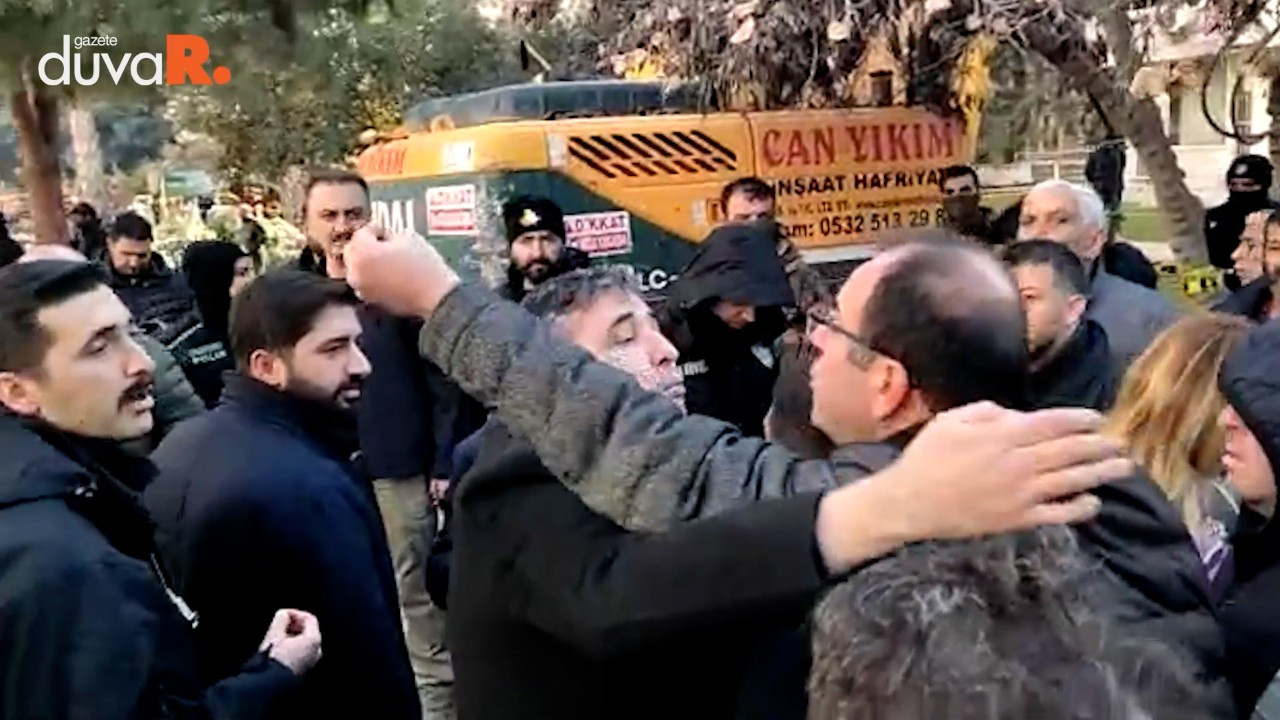 Adana'da Bakan Kirişçi'ye tepki: Bir vinç bile getiremediniz