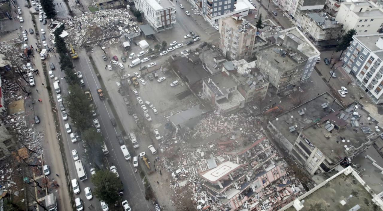 Depremden etkilenen Adıyaman'daki hasar havadan görüntülendi - Sayfa 3
