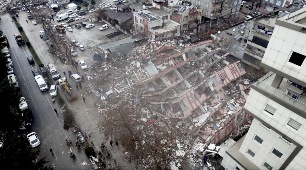 Depremden etkilenen Adıyaman'daki hasar havadan görüntülendi - Sayfa 2