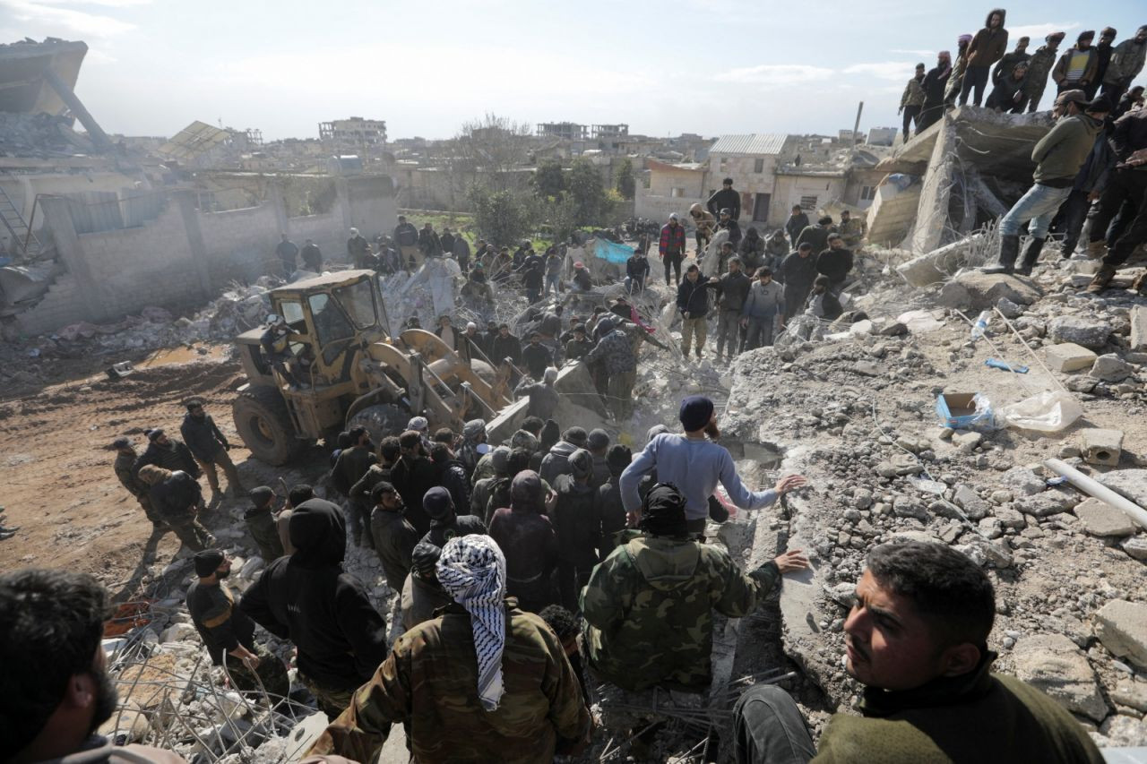 Depremin ikinci gününde Suriye: Can kaybı artıyor - Sayfa 4