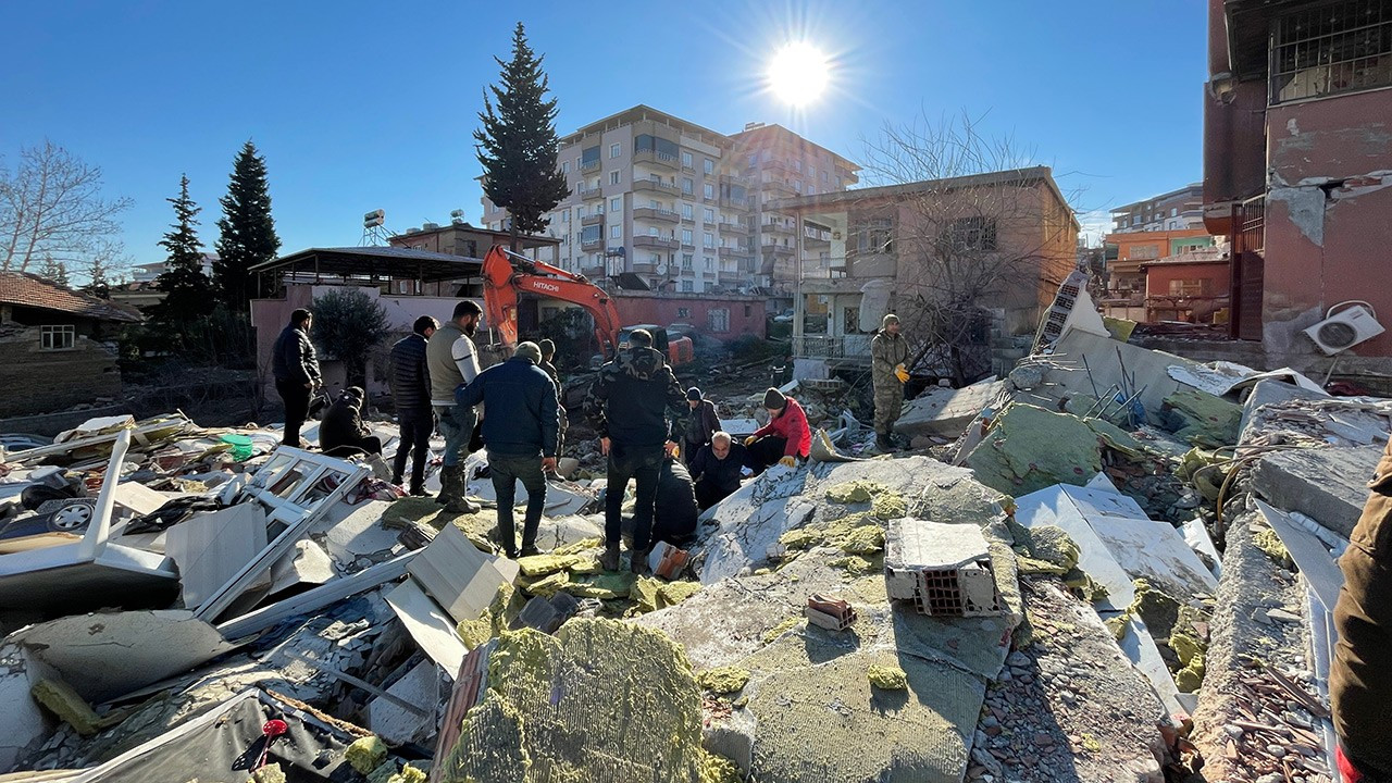 Ankara onayladı: Kıbrıs'tan bir ekip deprem bölgesine gidiyor