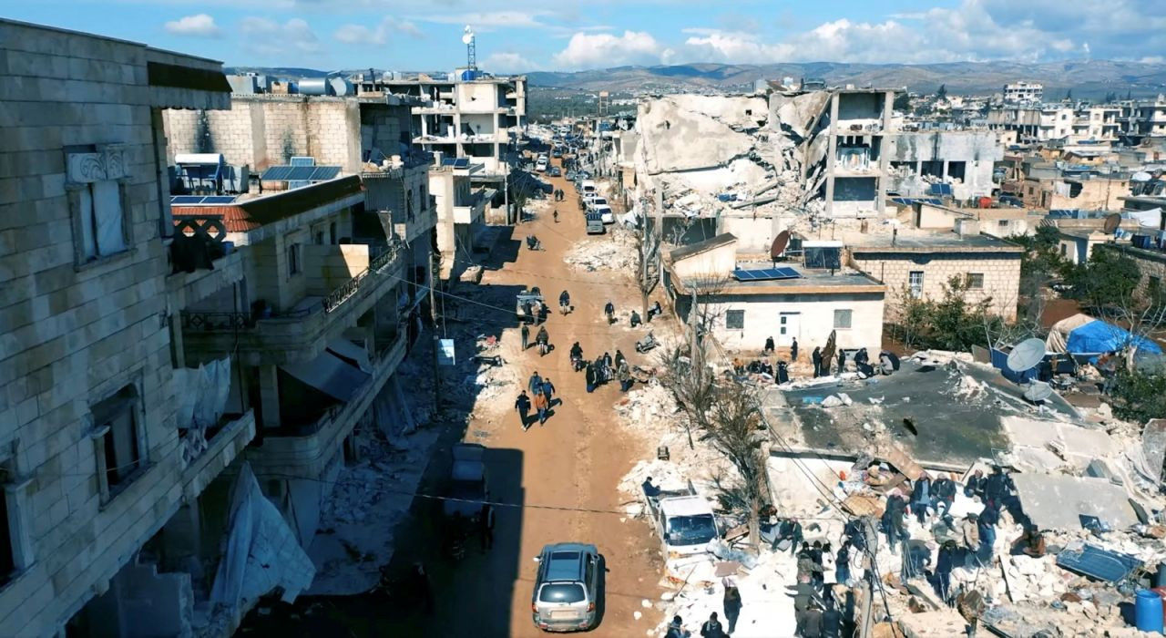 Suriye'nin Halep kentindeki yıkım havadan görüntülendi - Sayfa 3