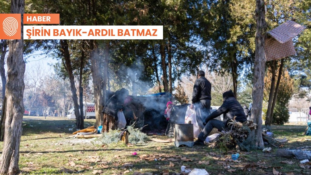 Diyarbakır'da barınma sıkıntısı: AFAD çadırı bulamayan aileler, derme çatma çadırlarda geceliyor