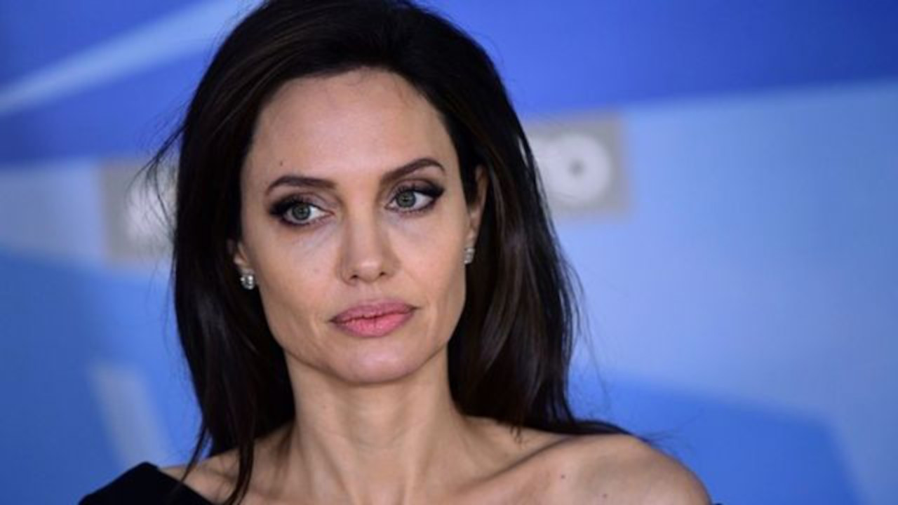 Angelina Jolie'den deprem için yardım çağrısı