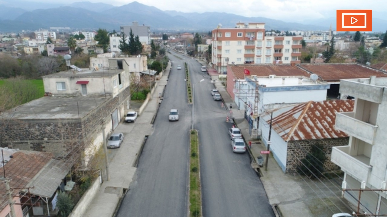 Hatay yıkıldı, Erzin'de tek enkaz ve can kaybı yok... Başkan Elmasoğlu:: Kızanlar olsa da kaçak yapıya izin vermedik