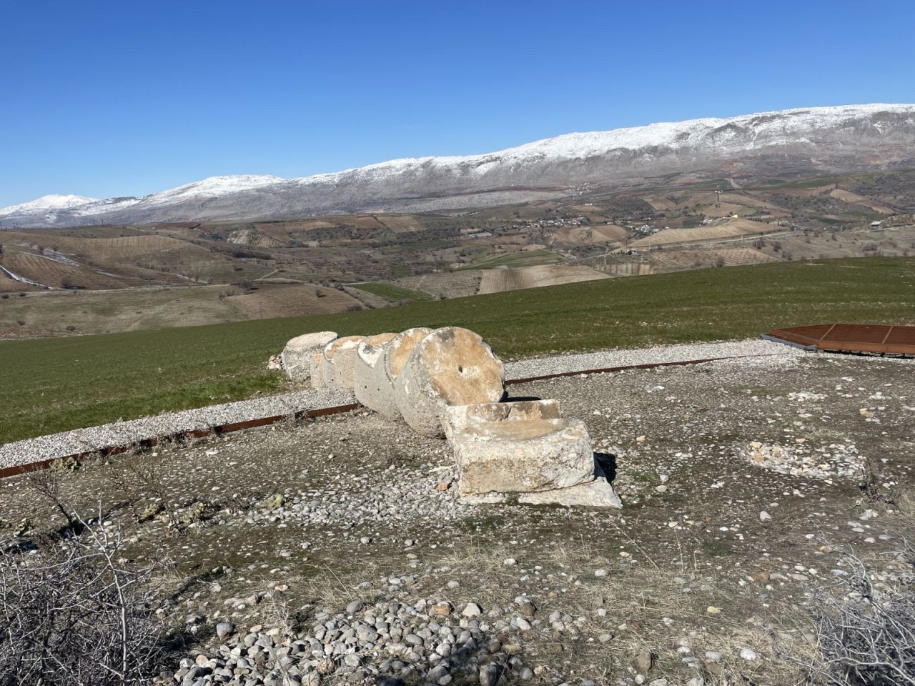 Adıyaman'da tarihi tümülüsteki tokalaşma sütunu depremde yıkıldı - Sayfa 4