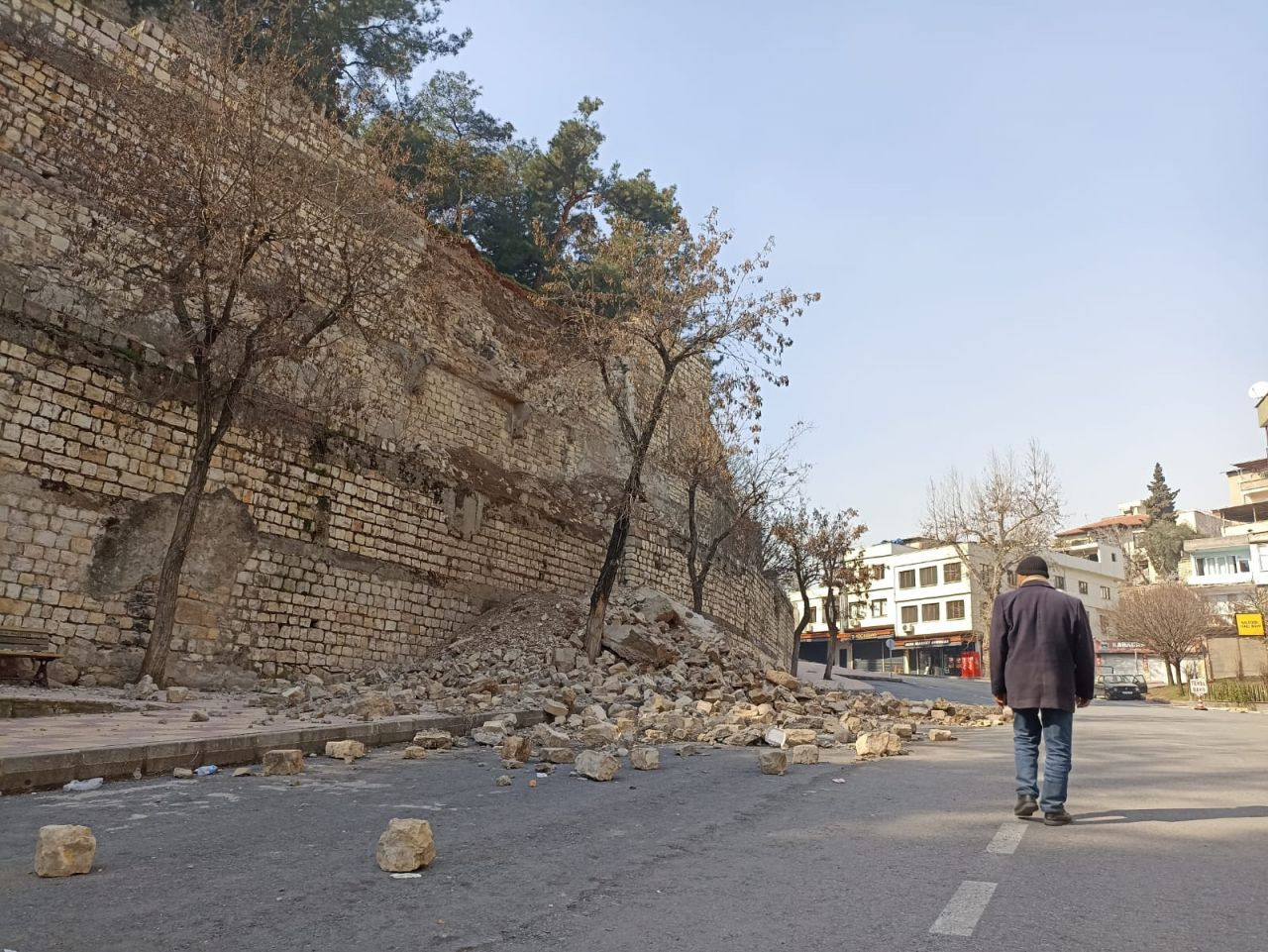 Maraş Kalesi depremde hasar gördü - Sayfa 1
