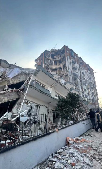 Hakan Hatipoğlu, yıkıma uğrayan Antakya sokaklarını paylaştı: Burnumdan gitmeyen kokular var - Sayfa 2