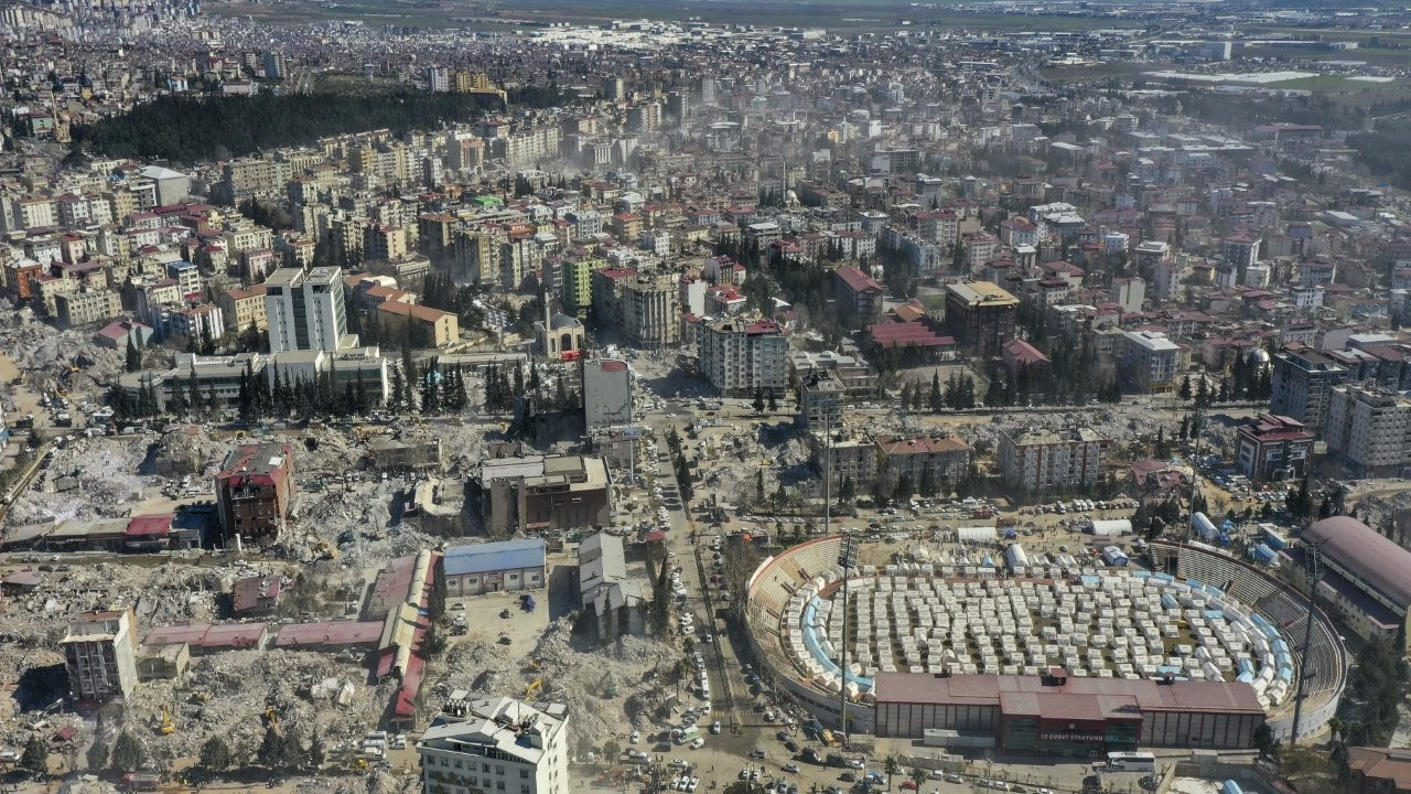 Deprem BİM ve Migros'u da vurdu: 316 mağaza kullanılamaz halde