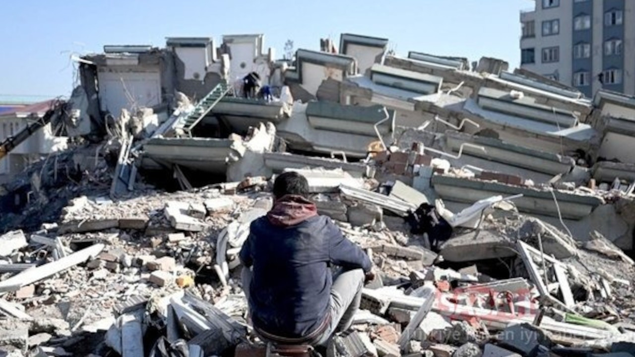 Deprem bölgesindeki binalara hasar tespit çalışmaları başladı