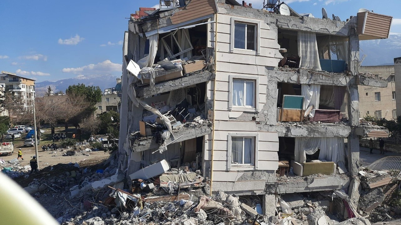 Prof. Dr. Sözbilir: İlk deprem, 11 şiddeti düzeyinde hasara yol açtı