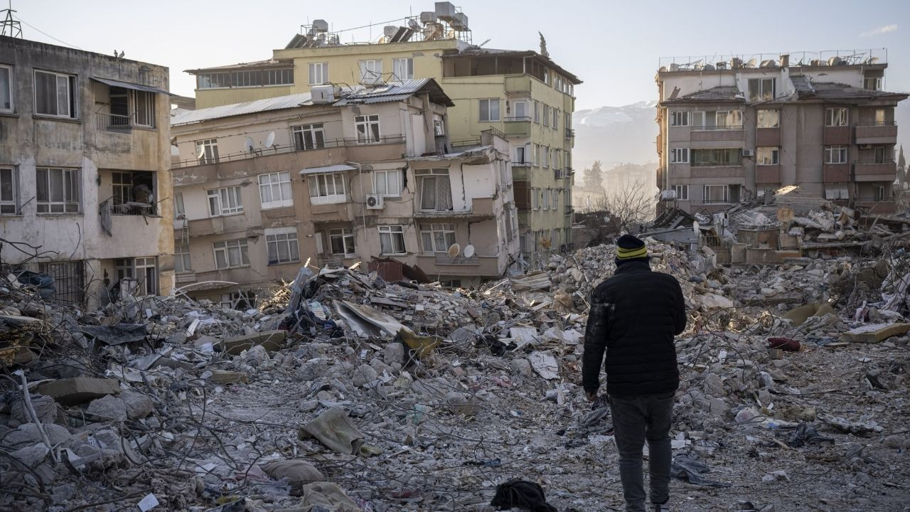 WSJ: Türkiye, depremlerin ardından evsizlik kriziyle karşı karşıya