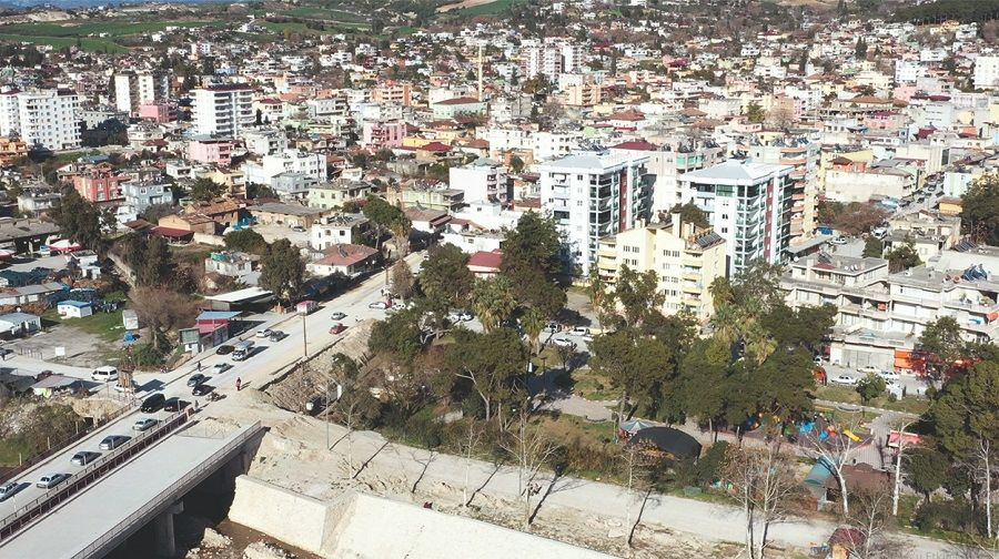 Kadirli'de tek bina yıkılmadı, ilçeye göç başladı: Nüfusu 200 bini aştı - Sayfa 2