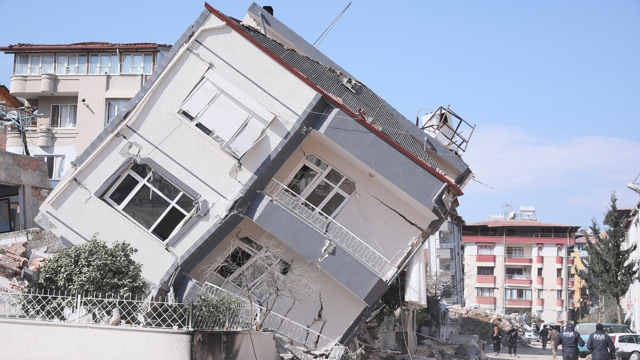 CHP'nin 'araştıracağı' başkanlardan Güzel: Yıkılan binalar hep eski