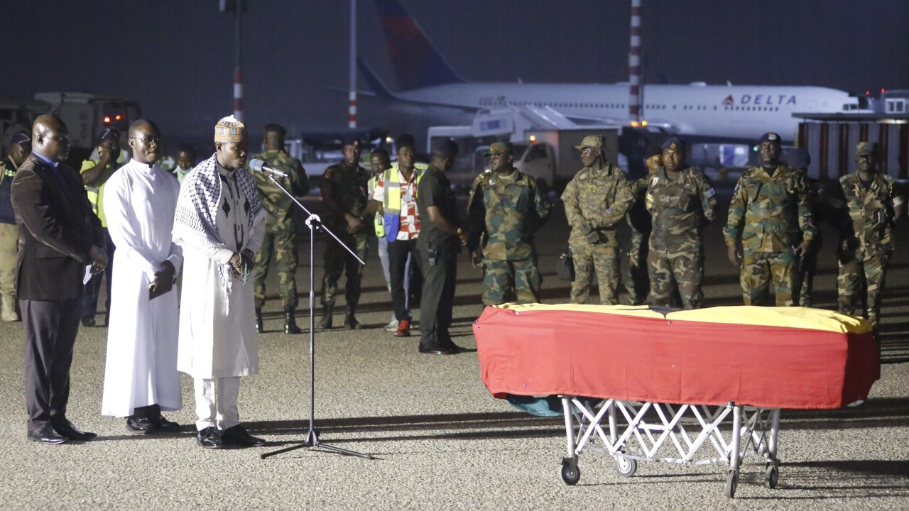Hataysporlu Atsu'nun cenazesi ülkesi Gana'ya götürüldü