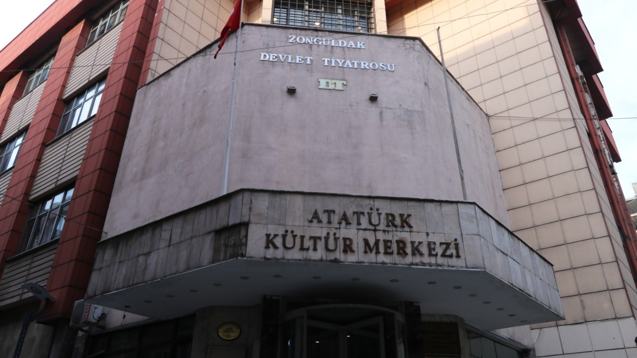 Zonguldak'ta Atatürk Kültür Merkezi için boşaltma kararı