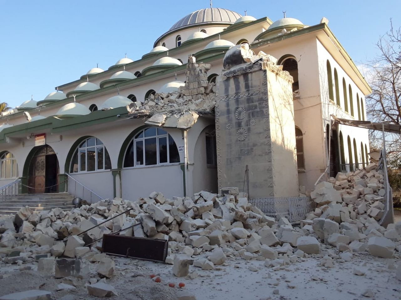 Adana'da 150 caminin hasarlı minaresi yıkılıyor - Sayfa 4
