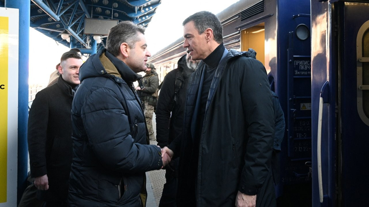 İspanya Başbakanı Sanchez, Kiev'e gitti