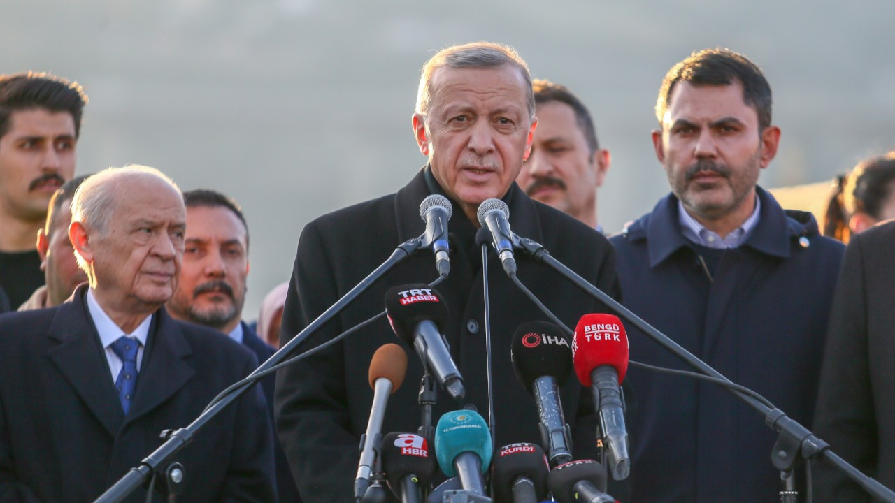 Erdoğan, deprem bölgesindeki yapılaşmaya ilişkin kararname yayımladı