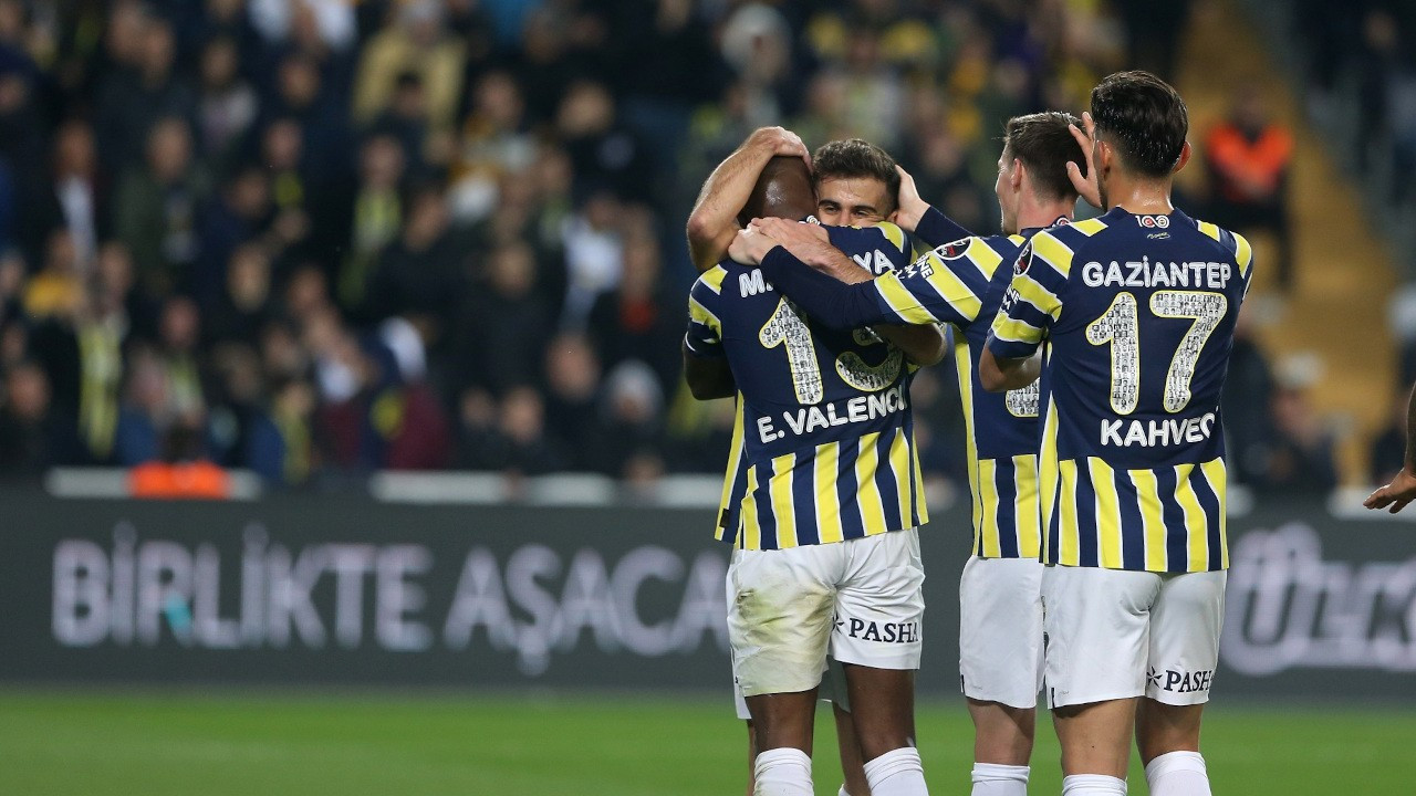 Fenerbahçe, Konyaspor'u farklı mağlup etti