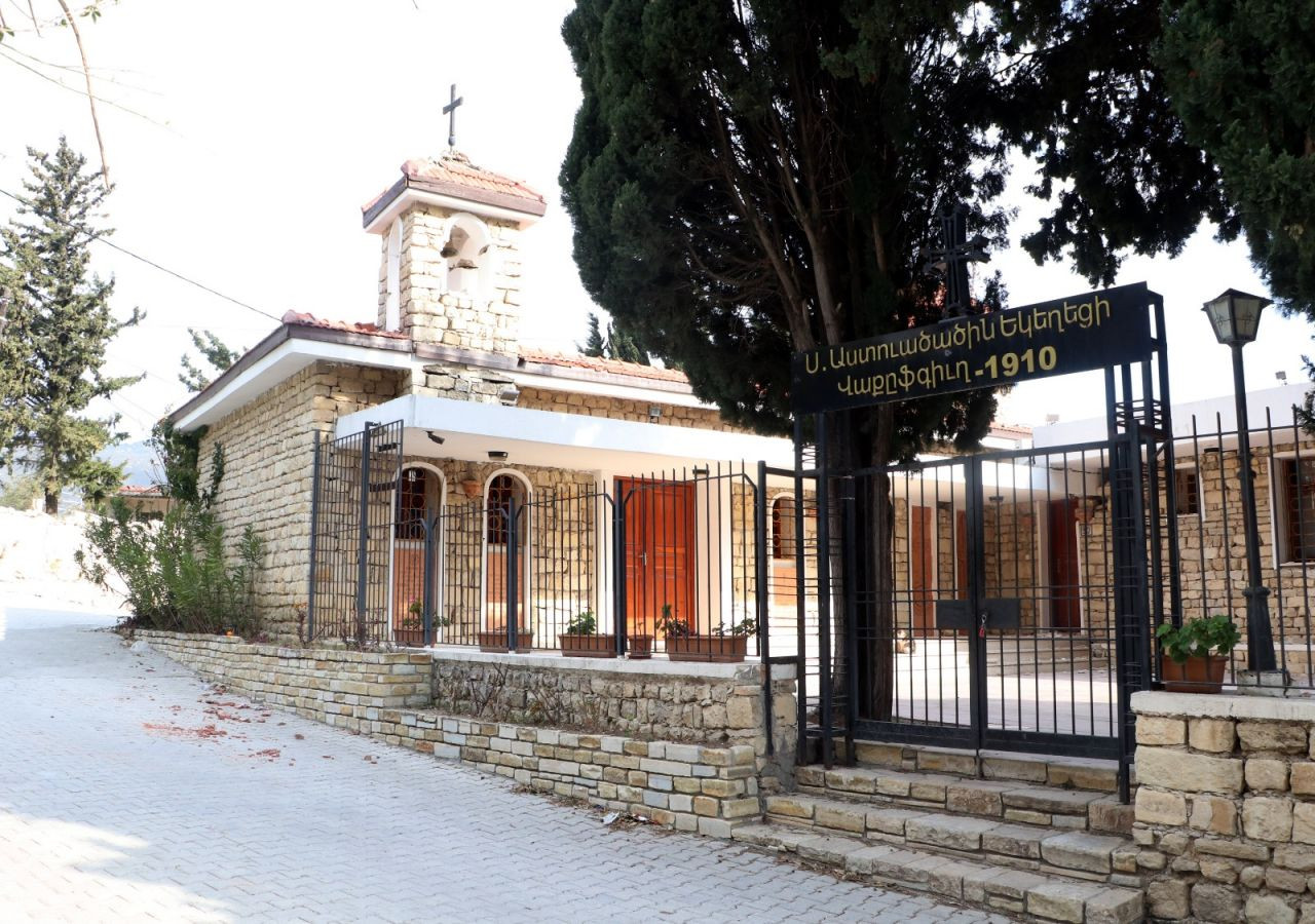 Depremde hasar gören 113 yıllık Meryem Ana Kilisesi ibadete kapatıldı - Sayfa 4