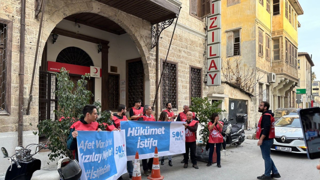 Sol Parti: Kızılay önünde eylem yapan üyelerimizin evi basılıyor