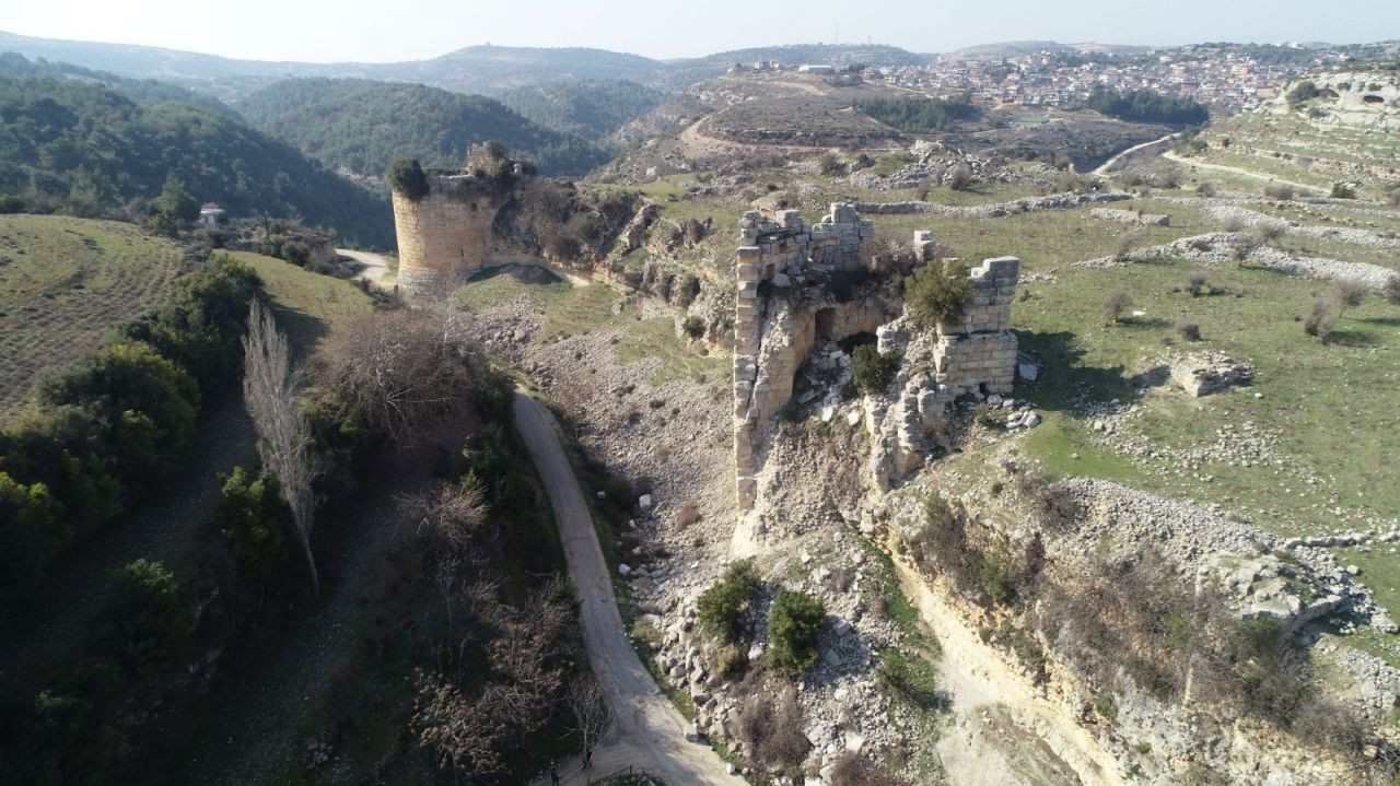 Hatay’daki Koz Kalesi de depremlerde hasar gördü - Sayfa 2