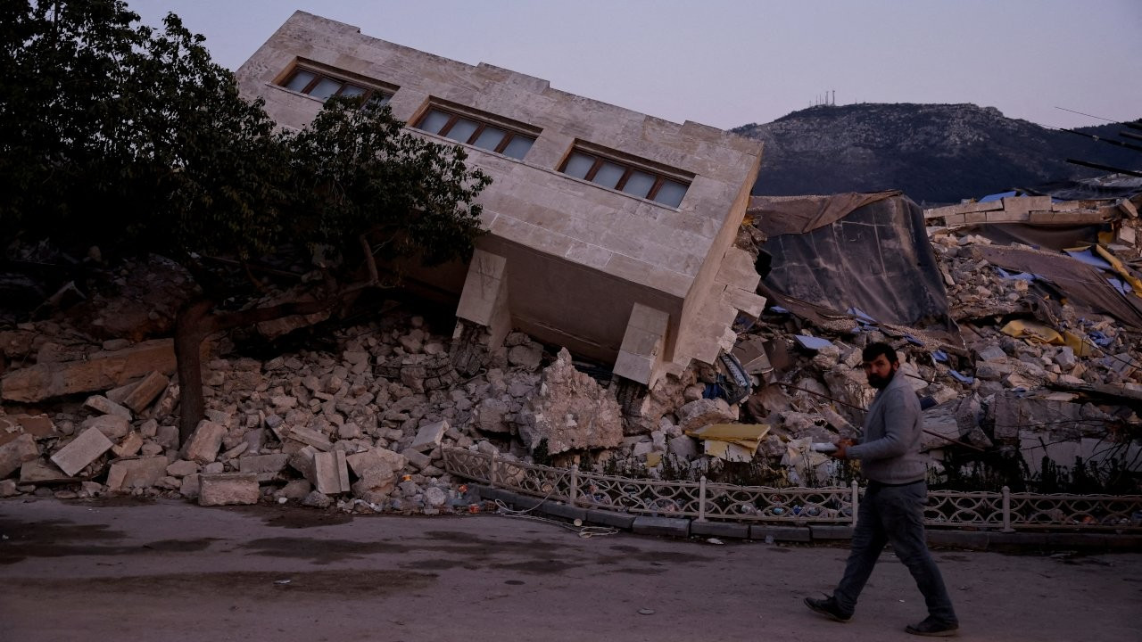 Reuters: İran, Suriye'ye deprem yardımı adı altında silah sevk etti