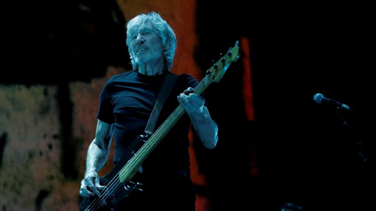 'Geniş kitleli Yahudi düşmanı': Frankfurt Belediyesi Roger Waters'ın konserini iptal etti