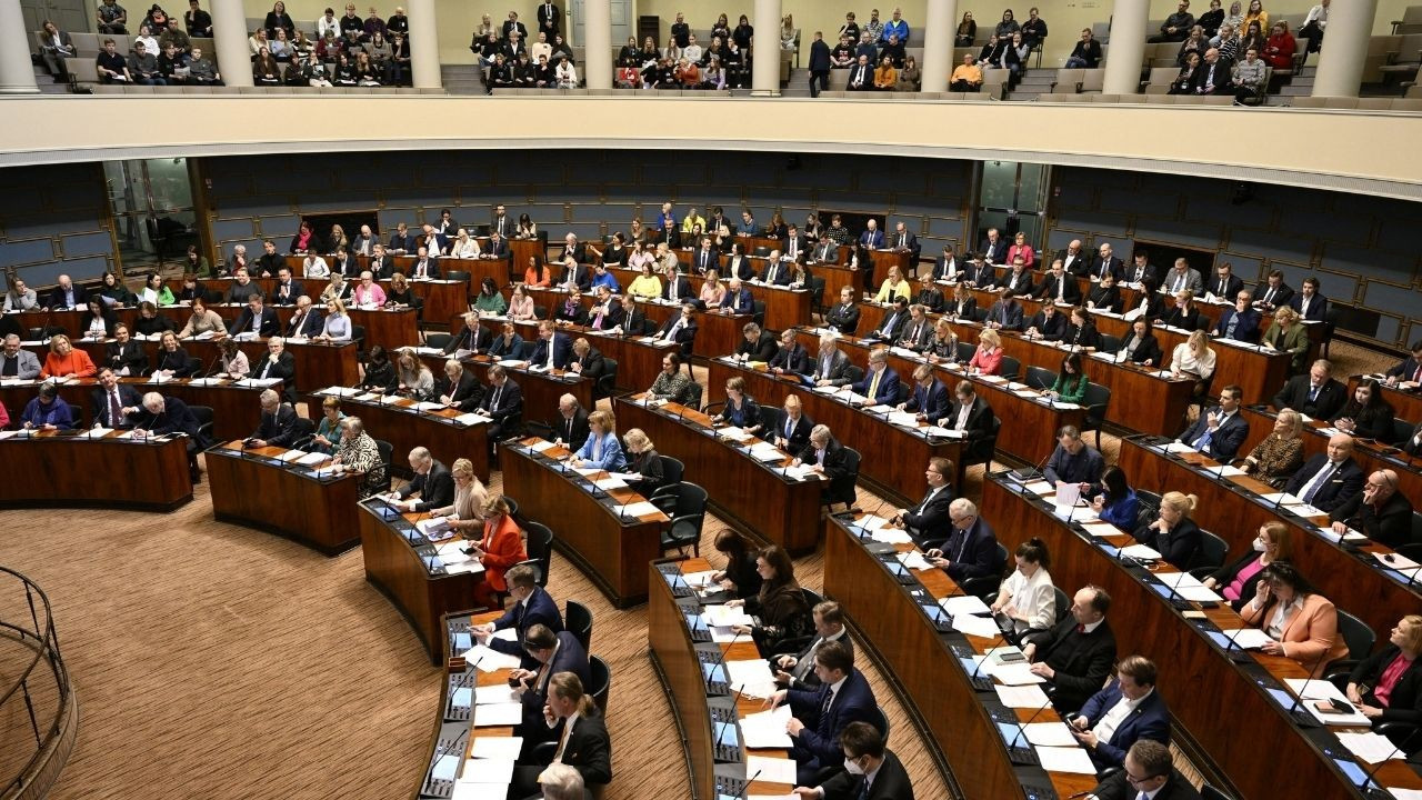 Finlandiya Parlamentosu, NATO’ya katılım anlaşmasını kabul etti