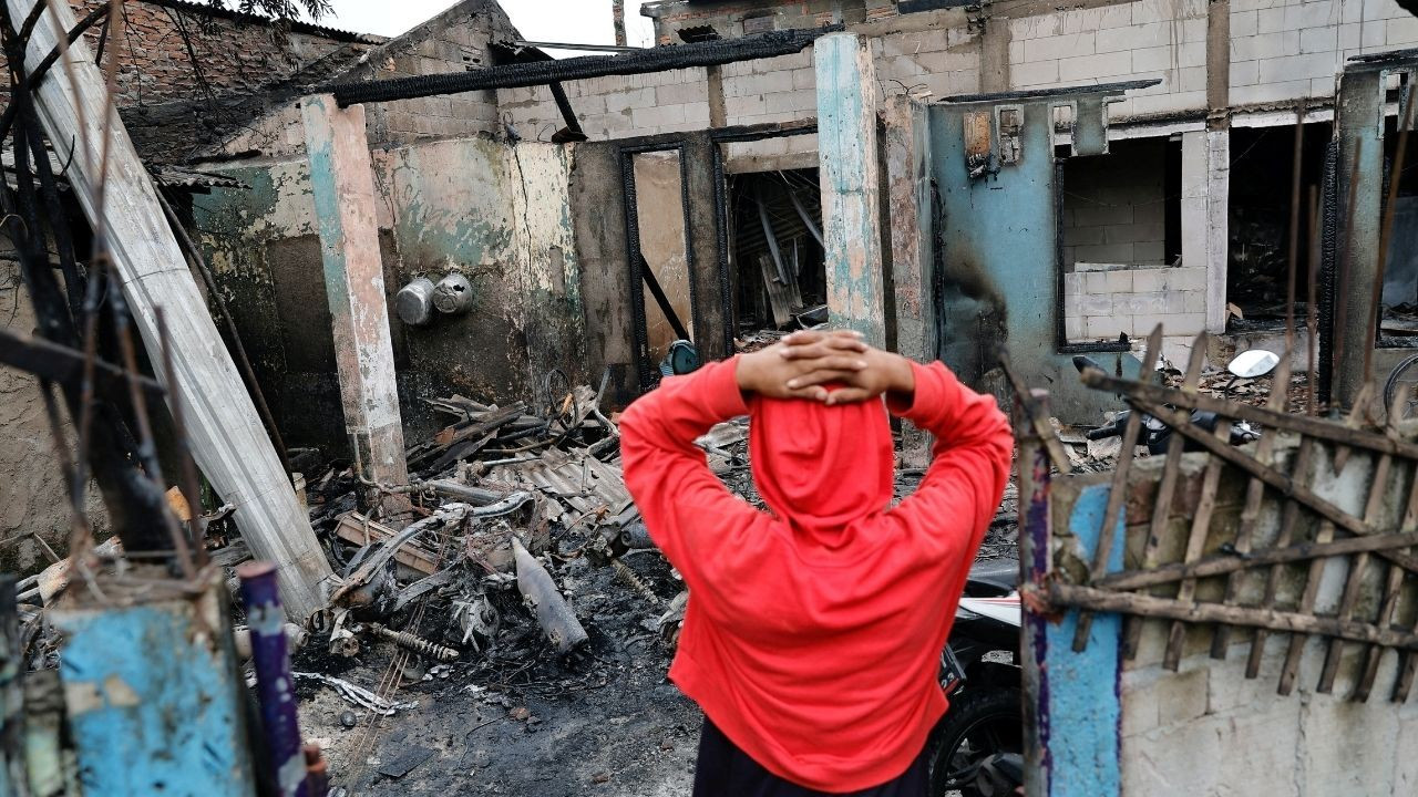 Endonezya’da yangın: 17 kişi hayatını kaybetti