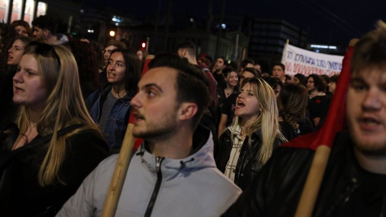 Yunanistan'da protestolar: 'Kaza değil cinayetti'