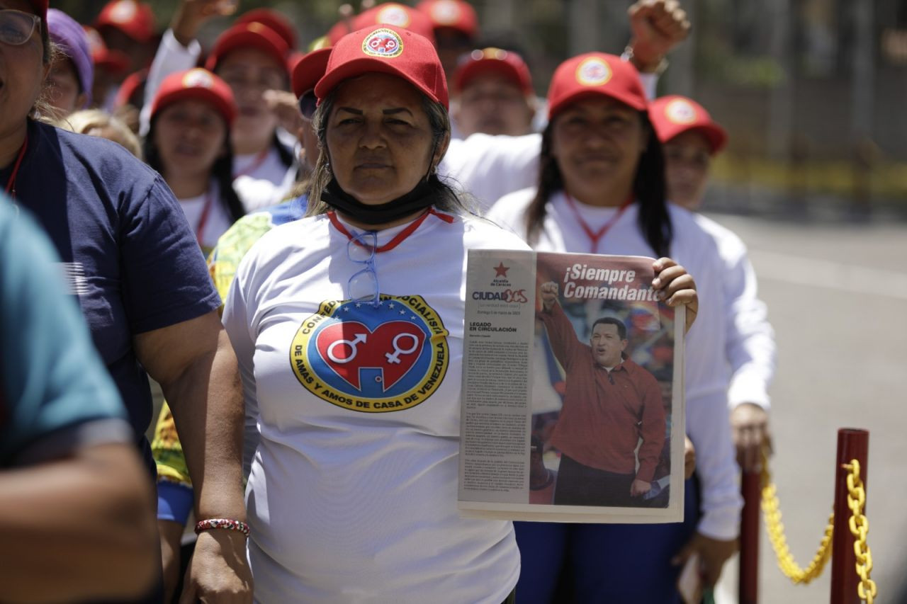 Chavez, ölüm yıldönümünde Venezuela'da anıldı: 'O uzak bir hatıra değil' - Sayfa 4