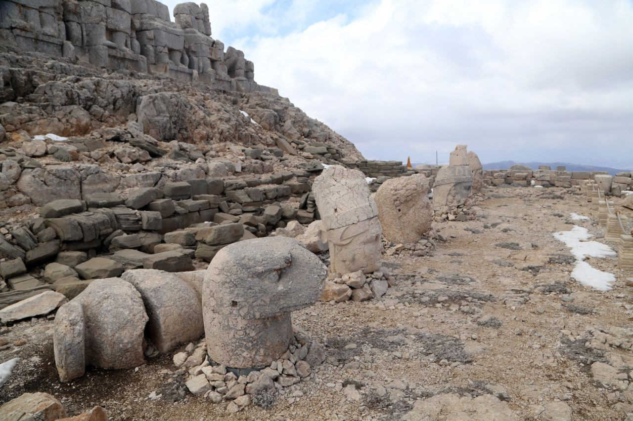Nemrut Dağı'nın anıtsal heykelleri depremlerde zarar görmedi - Sayfa 3