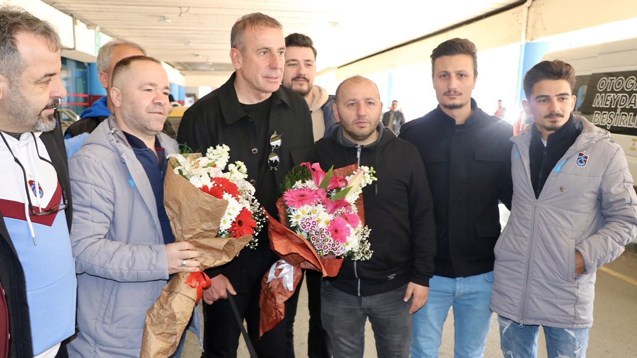 Trabzonspor'dan Avcı'ya çiçekli teşekkürlü veda
