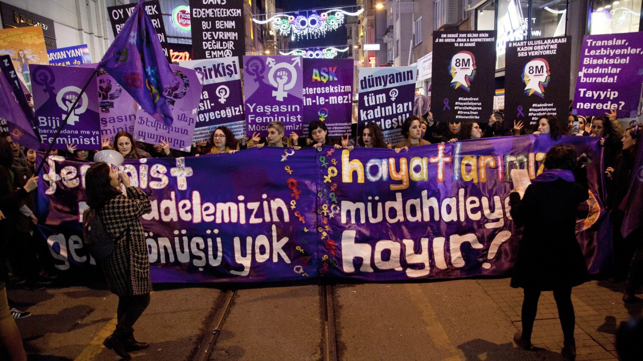 8 Mart gece yürüyüşüne katılan 35 kişiye hapis cezası isteniyor