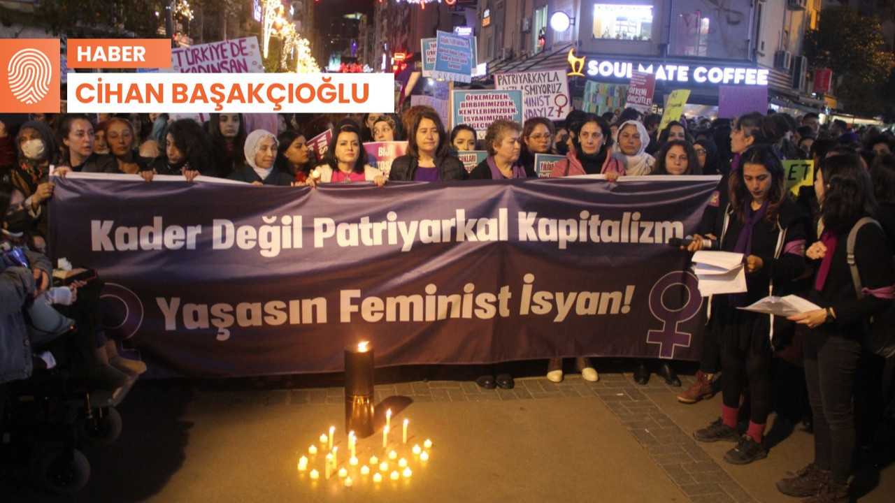 İzmir'de Feminist Gece Yürüyüşü: 'Hükümet istifa'