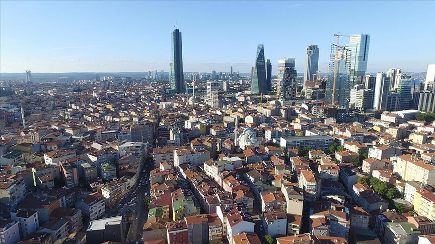 İstanbul’da binalarla çevrili toplanma alanları - Sayfa 2
