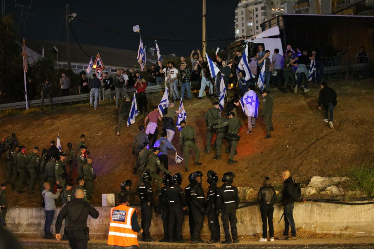 Netanyahu'nun 'yargı darbesi'ne karşı protesto: Eylemler, 10'uncu haftasında - Sayfa 2